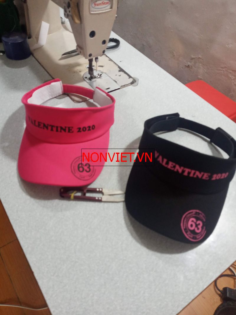 xưởng may nón không nóc